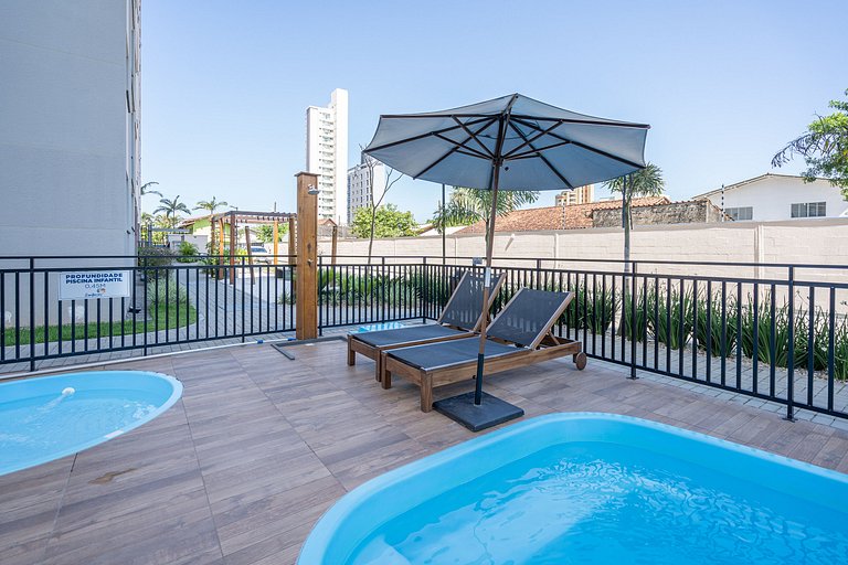 Ap Completo 150m da Praia Ar condicionado Piscina