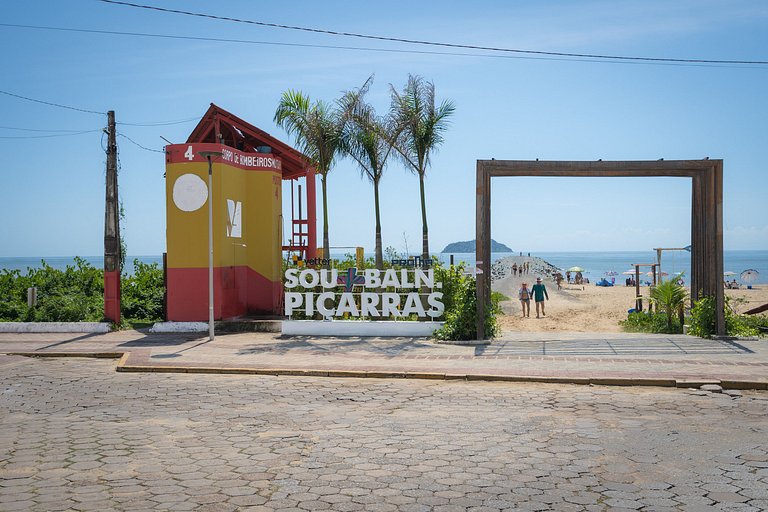 Apto a 150m da praia de Piçarras c/Lazer completo