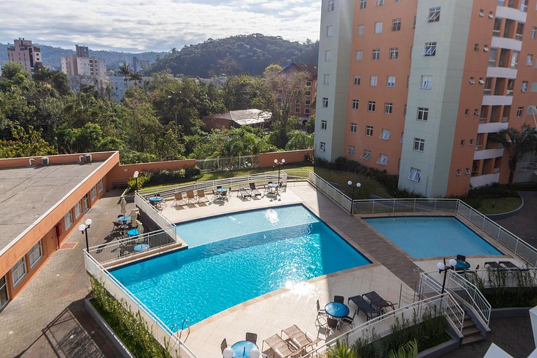 A 10 min da Vila Germânica — espaço completo