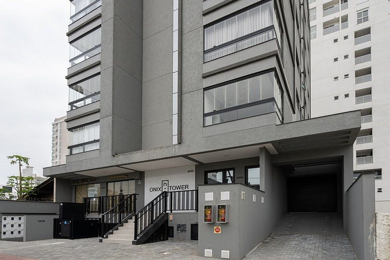 Espaço amplo e confortável 3 Quartos Churrasqueira