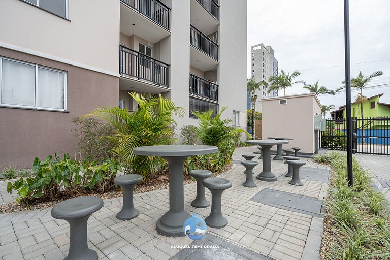 Apto 150 m Praia c/Piscina e Churrasqueira e Wi-FI -STR301