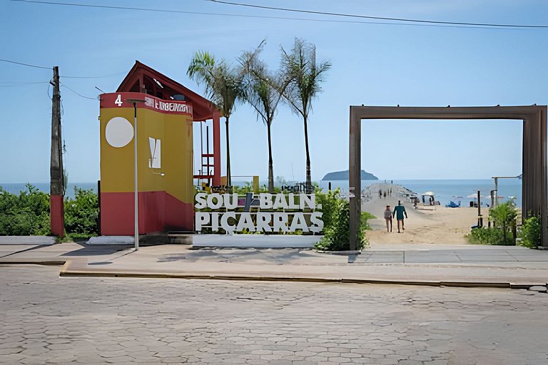 A 100m PRAIA c/ Churrasqueira e Wi-Fi