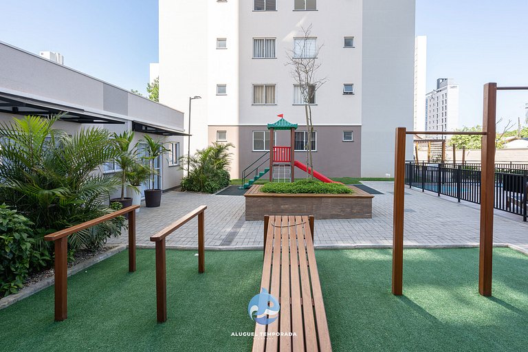 Apto Balneário Piçarras a 150M da Praia com sacada com Churr