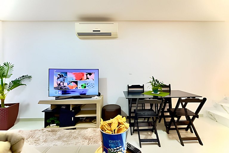 Churrasqueira Ar-condicionado Wi-Fi a 750m Praia
