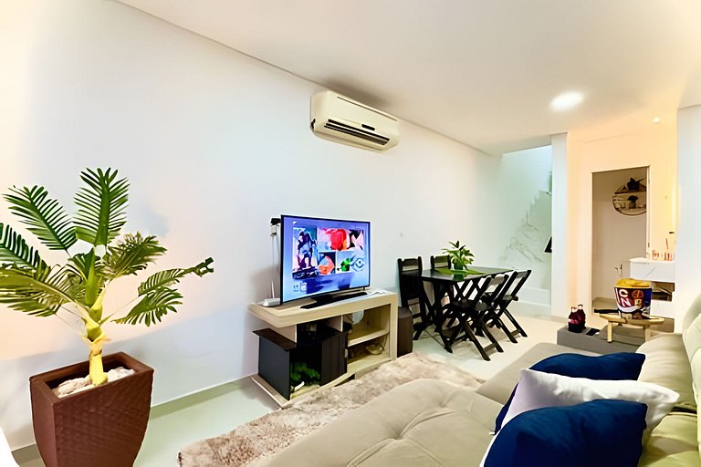 Churrasqueira Ar-condicionado Wi-Fi a 750m Praia