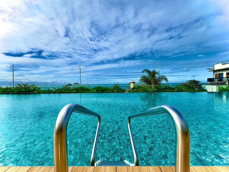Vista Mar Conforto Piscina e Acesso Direto à Praia