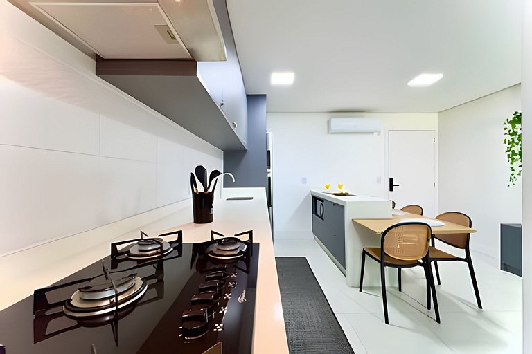 Ideal para Família! Conforto e Lazer - Pé na Areia