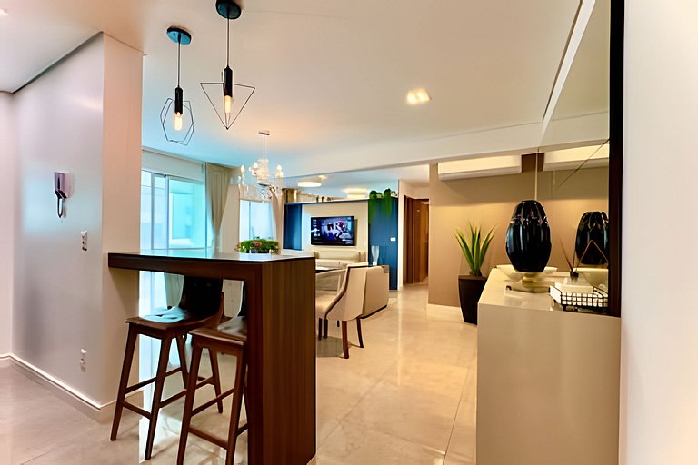 Frente Mar Home Club c/ Piscina Infinita e Lazer