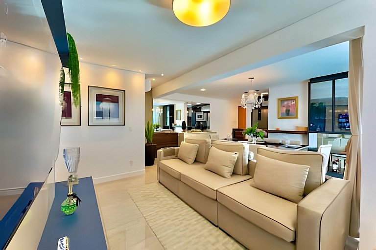 Frente Mar Home Club c/ Piscina Infinita e Lazer