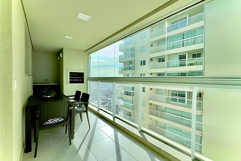 Frente Mar Home Club c/ Piscina Infinita e Lazer