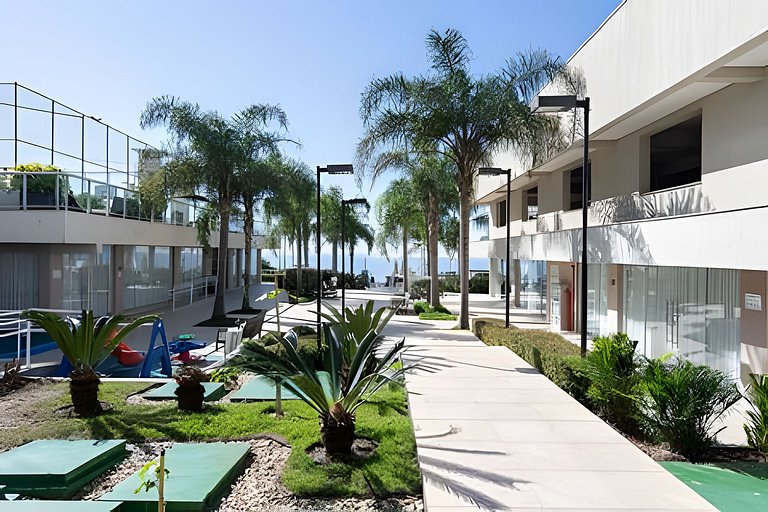Frente Mar Home Club c/ Piscina Infinita e Lazer