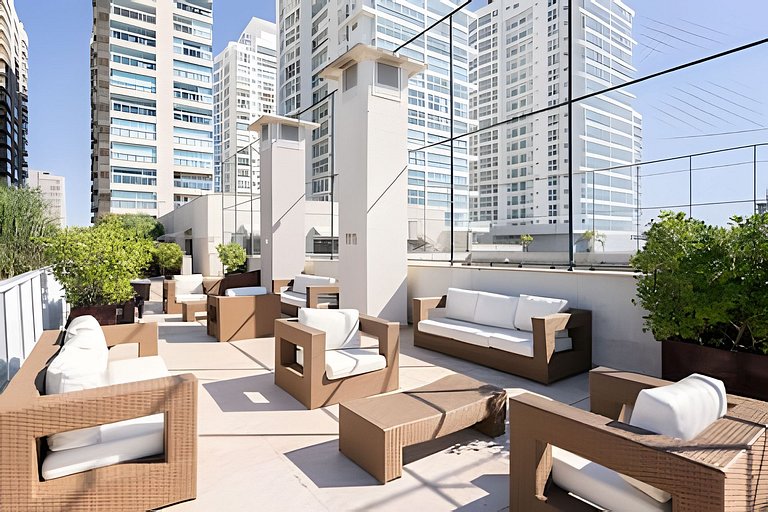 Frente Mar Home Club c/ Piscina Infinita e Lazer