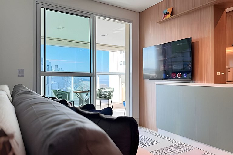 Frente Mar Home Club c/ Piscina Infinita e Lazer