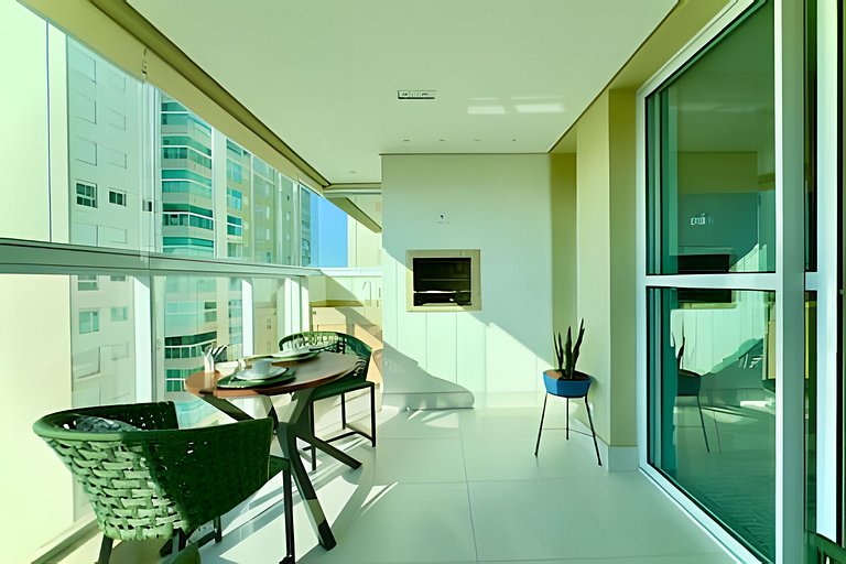 Frente Mar Home Club c/ Piscina Infinita e Lazer