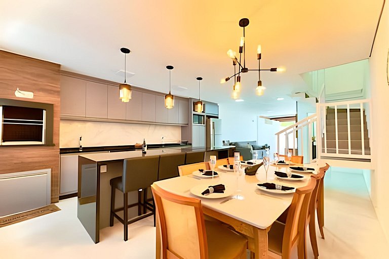 Casa Completa c/ 3 Suítes – a 400m da Praia