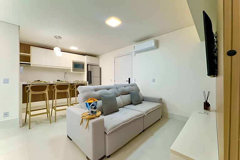 Summer Home Club Piçarras • 2 Quartos • Ar + Wi-Fi • Varanda