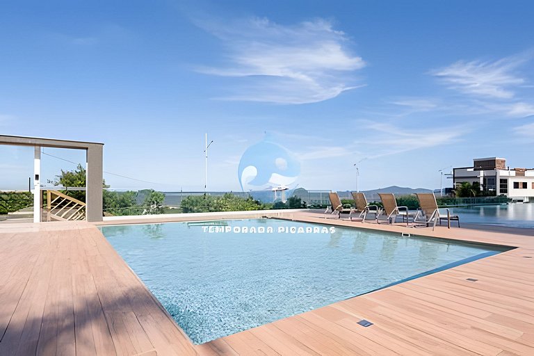 Summer Home Club Piçarras • 2 Quartos • Ar + Wi-Fi • Varanda