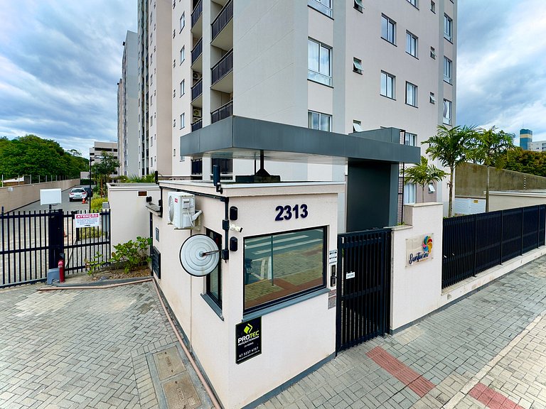 Apto c/ Piscina e Churrasqueira a 150 m da PRAIA