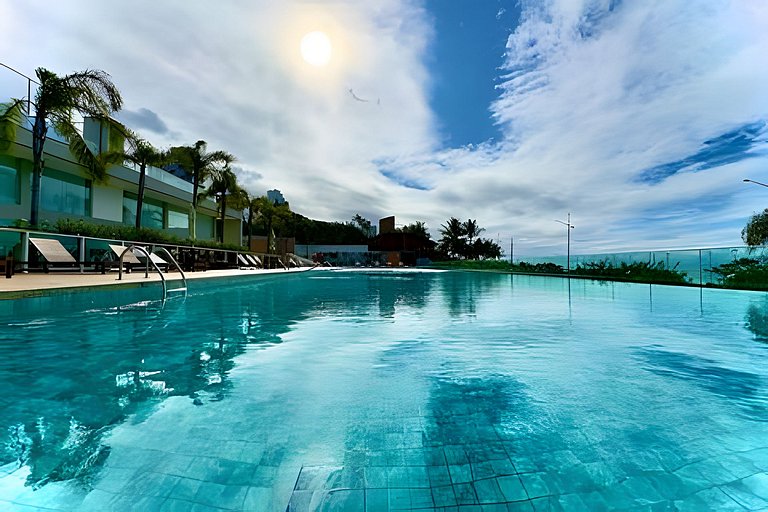 Vista Mar Conforto Piscina e Acesso Direto à Praia