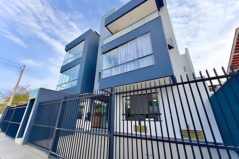 Apto Completo c/ Churrasqueira a 90 m da Praia