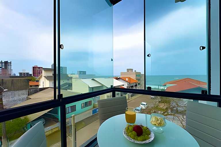 Apto Completo c/ Churrasqueira a 90 m da Praia