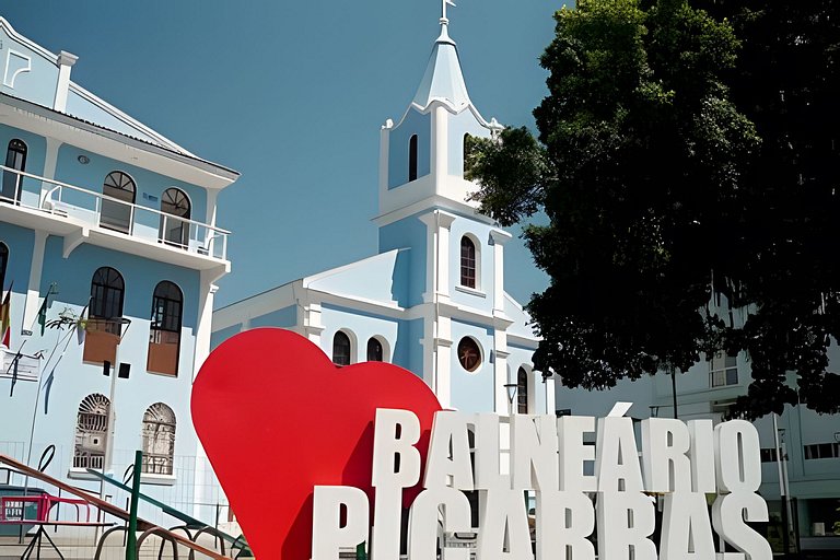 Vista Mar Piscina e Churrasqueira 150m da Praia