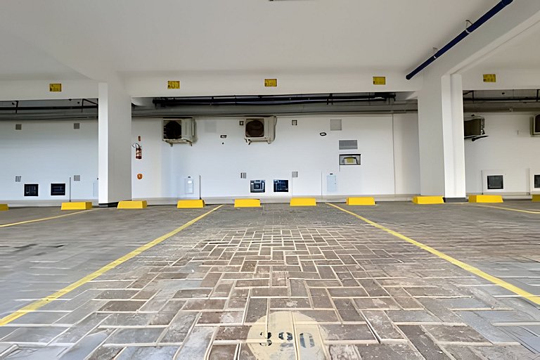 Pé na Areia c/ Piscina e Churrasqueira Privativa.