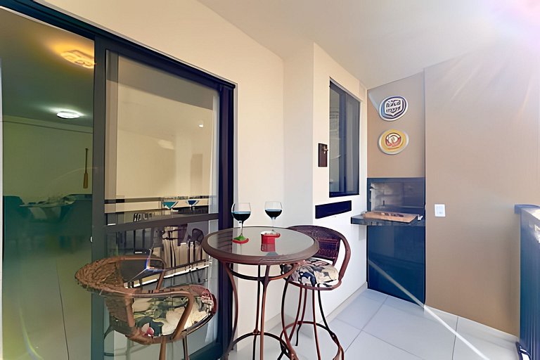 A 500m da PRAIA c/ piscina, Wi-Fi e churrasqueira