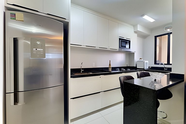 A 500m da PRAIA c/ piscina, Wi-Fi e churrasqueira