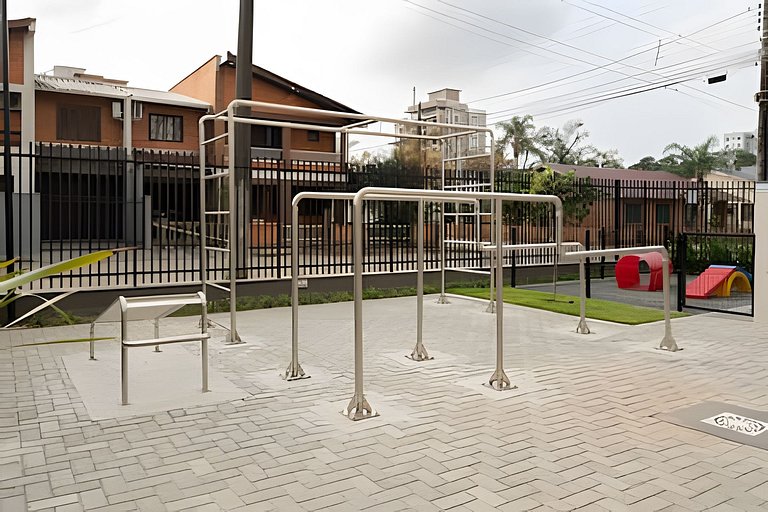 A 500m da PRAIA c/ piscina, Wi-Fi e churrasqueira