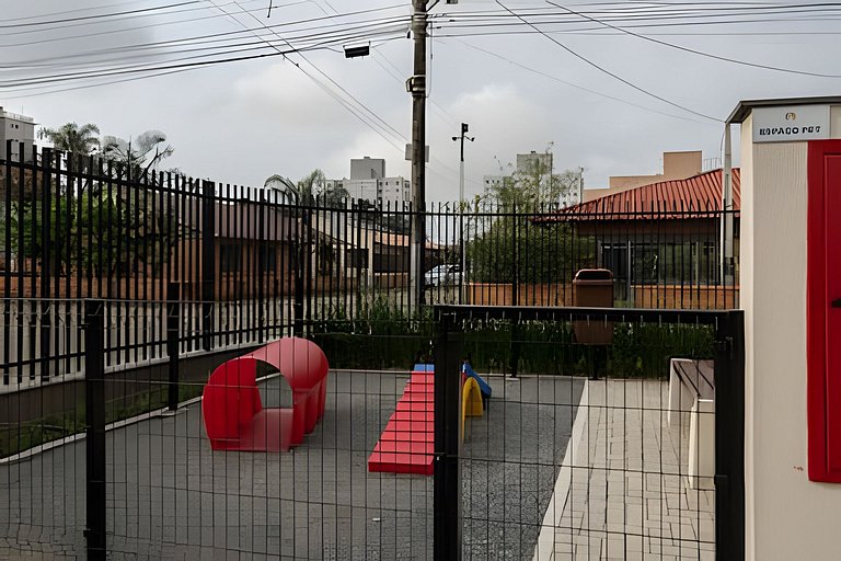 A 500m da PRAIA c/ piscina, Wi-Fi e churrasqueira