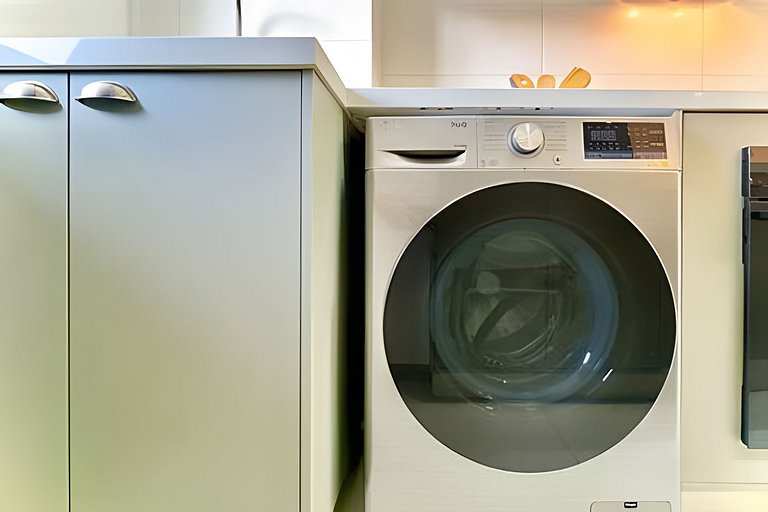 Pé na Areia c/ Piscina e Churrasqueira Privativa.