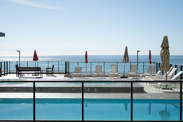 Pé na Areia c/ Piscina e Churrasqueira Privativa.