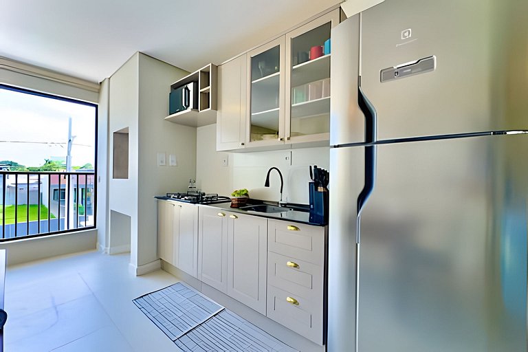 Refúgio a 450m da Praia com Wi-Fi e Churrasqueira