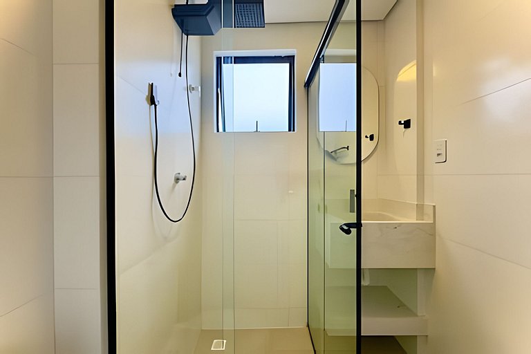 Refúgio a 450m da Praia com Wi-Fi e Churrasqueira