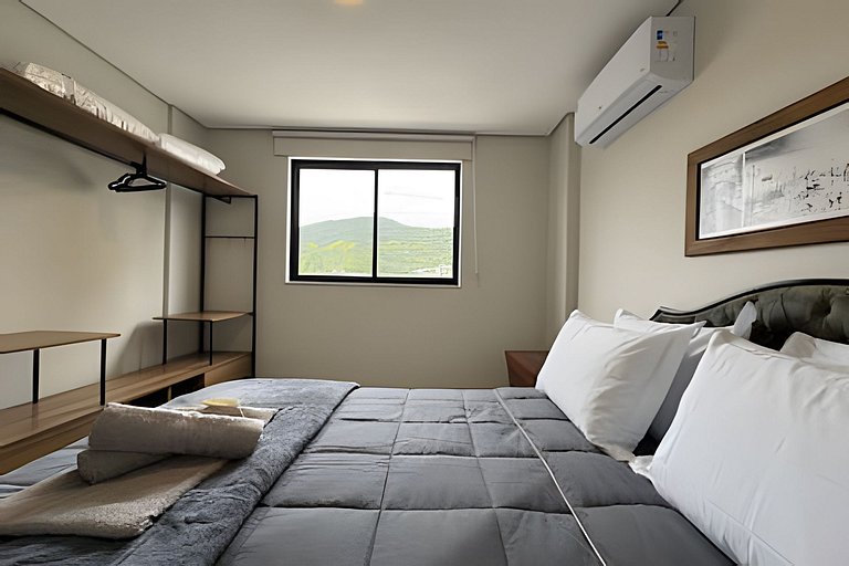 Refúgio a 450m da Praia com Wi-Fi e Churrasqueira