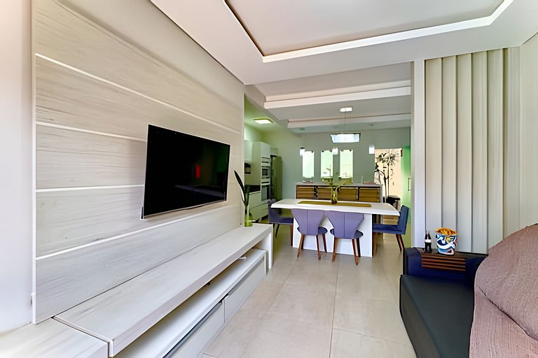 Casa completa a 250m Praia c/Piscina Churrasqueira