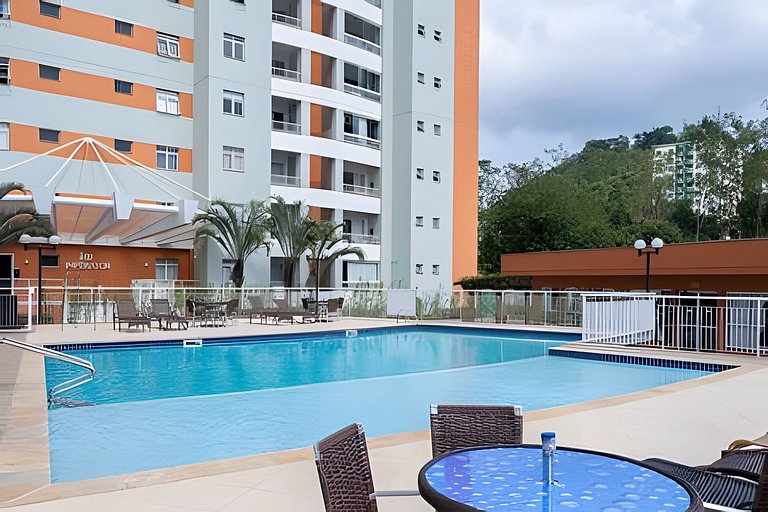 A 10 min da Vila Germânica — espaço completo