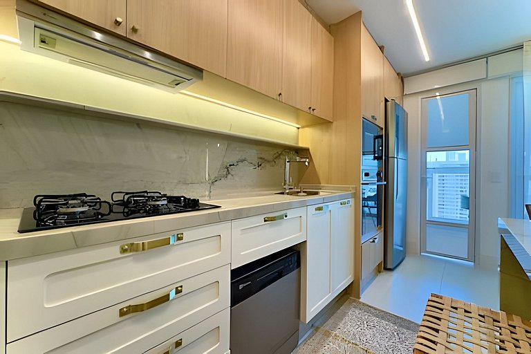 Home Club Frente Mar • Lazer Completo em Piçarras