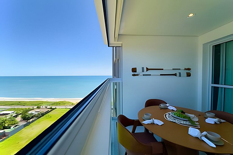 Home Club Frente Mar • Lazer Completo em Piçarras