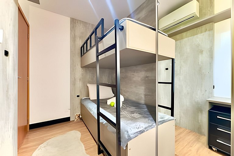 Pé na Areia c/ Piscina e Churrasqueira Privativa.