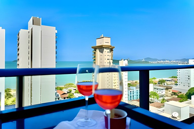 VISTA MAR a 150m PRAIA Churrasq. e Ar condicionado