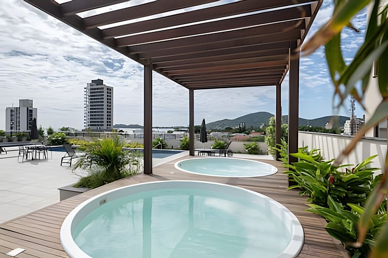 A 300m PRAIA c/Piscina Ar e 8min Beto Carrero