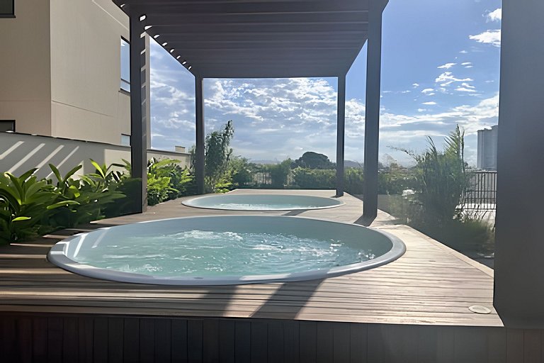 A 300m PRAIA c/Piscina Ar e 8min Beto Carrero