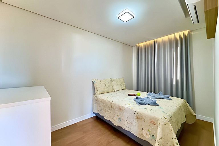 Apto 150m da PRAIA c/ Piscina, Churrasq. e Wi-Fi