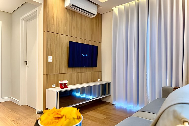 Apto 150m da PRAIA c/ Piscina, Churrasq. e Wi-Fi