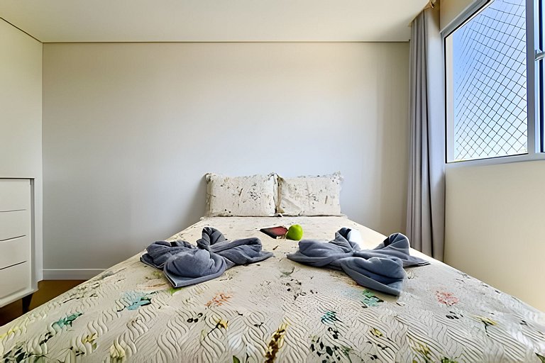 Apto 150m da PRAIA c/ Piscina, Churrasq. e Wi-Fi