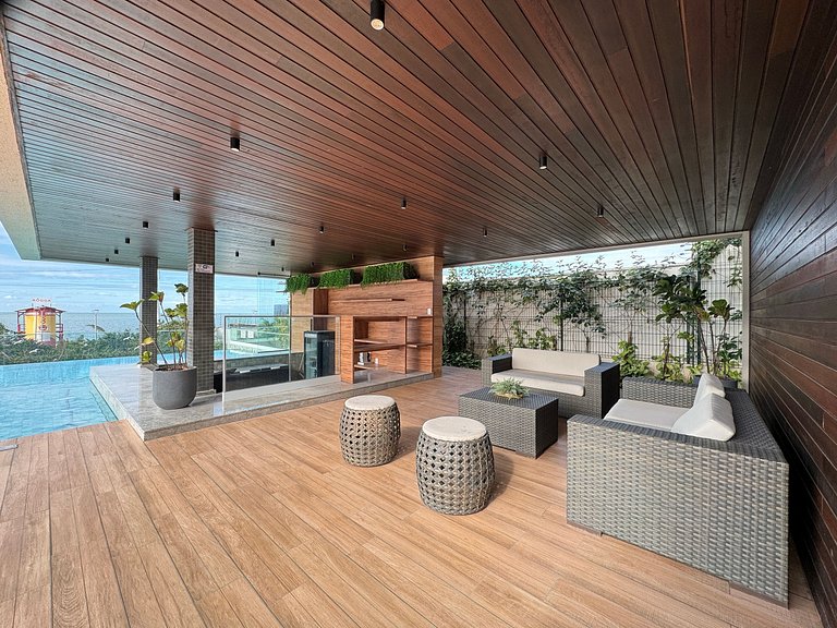 Frente Mar • Home Club Pé na Areia • Piscina