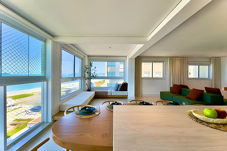 Frente Mar • Home Club Pé na Areia • Piscina