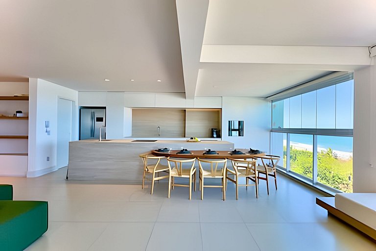 Frente Mar • Home Club Pé na Areia • Piscina